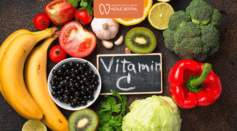 Chảy máu chân răng do thiếu vitamin C